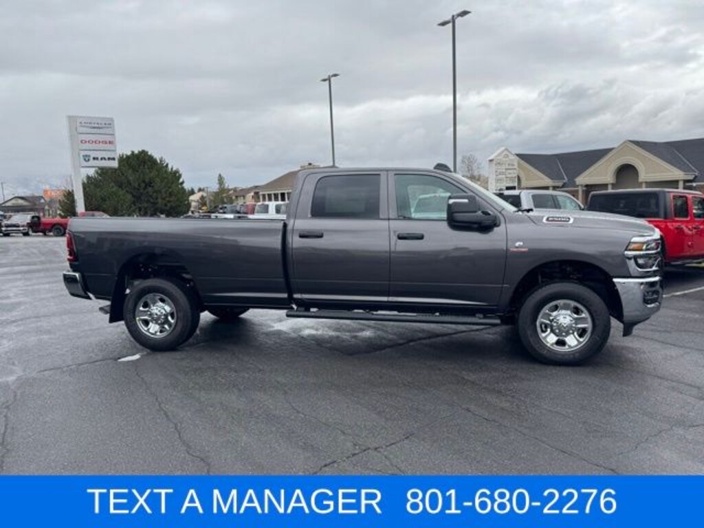 New 2026 Ram 2500 TRADESMAN CREW CAB 4X4 8' BOX Pickup