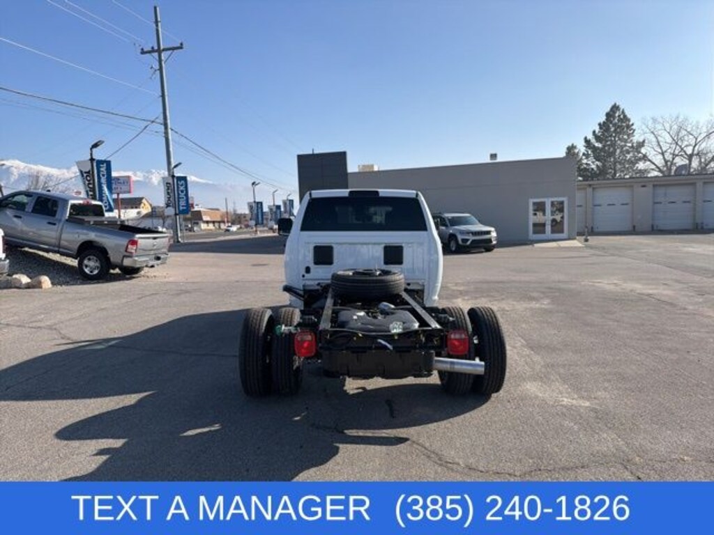 New 2026 Ram 3500 Chassis Cab Tradesman/Big Horn Pickup