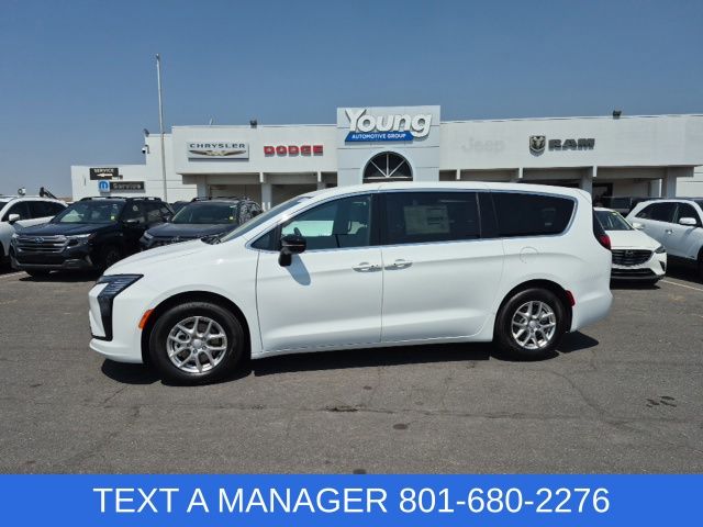 2027 Chrysler Pacifica Passenger Van 