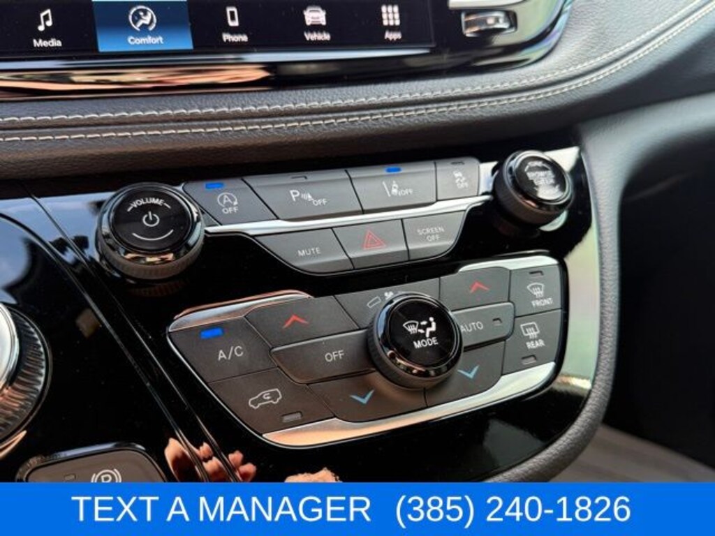 New 2026 Chrysler Pacifica Select Passenger Van