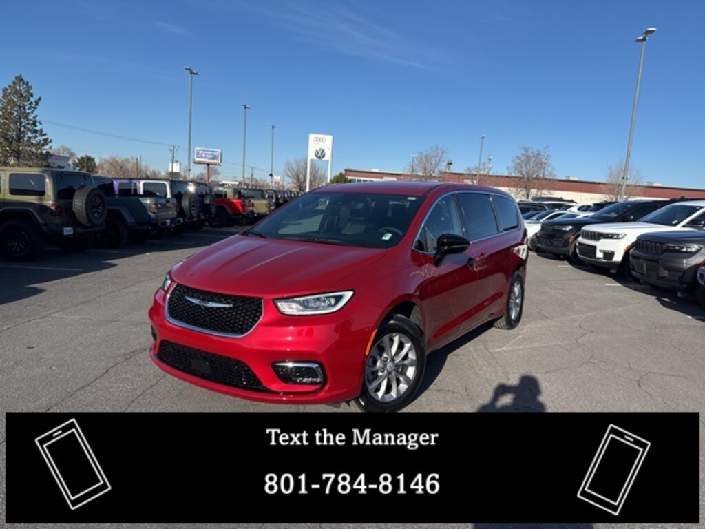 New 2026 Chrysler Pacifica Select Passenger Van