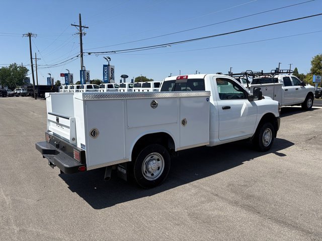 2023 Ram 2500 Tradesman photo 4