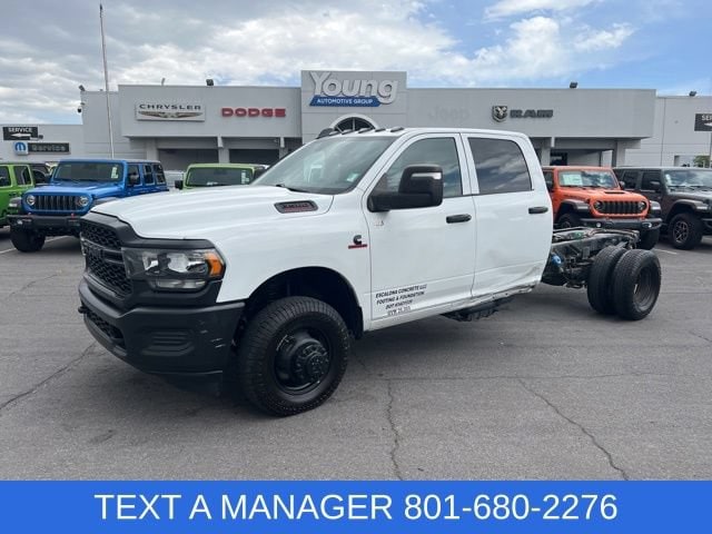 2023 Ram 3500 Chassis Cab Truck Crew Cab 