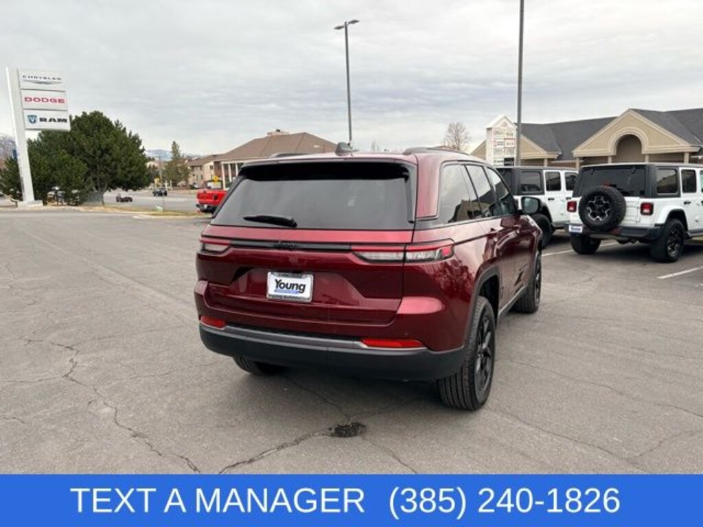 New 2026 Jeep Grand Cherokee LAREDO ALTITUDE 4X4 Sport Utility