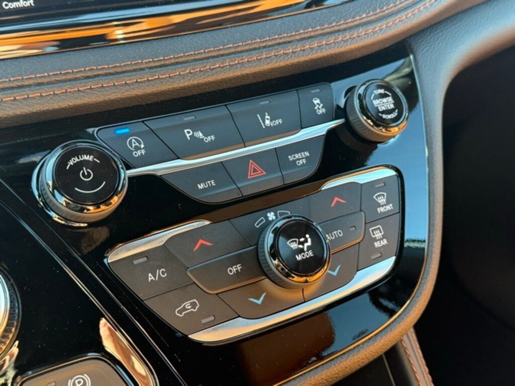 New 2026 Chrysler Pacifica Pinnacle Passenger Van