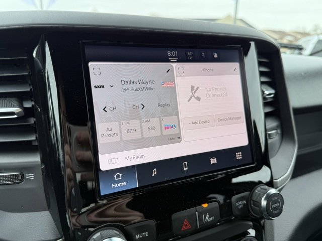 2025 Ram 1500 Tradesman photo 3