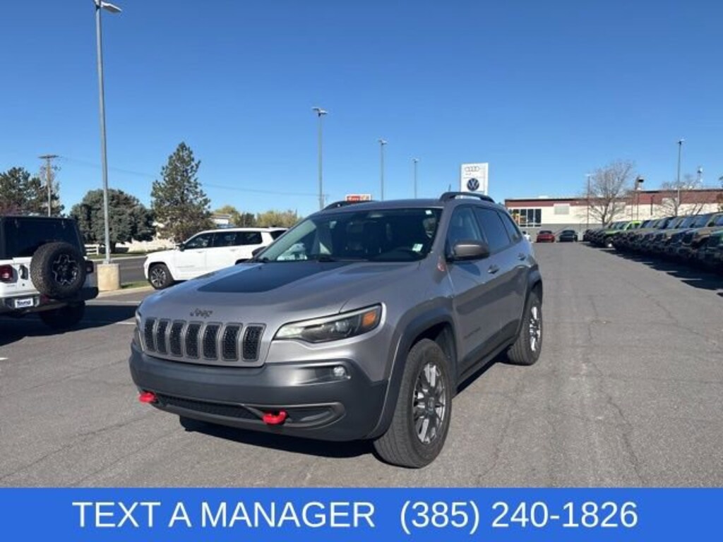 Used 2019 Jeep Cherokee Trailhawk SUV