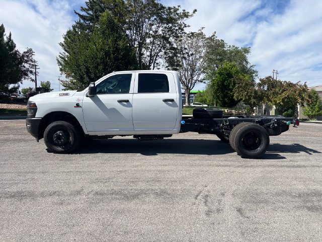 New 2026 Ram 3500 Chassis Cab Tradesman/Big Horn Pickup