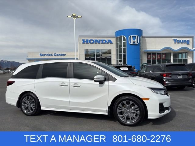 2026 Honda Odyssey Touring's photo