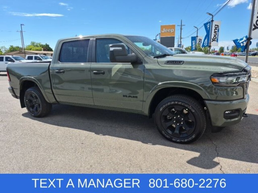 New 2026 Ram 1500 BIG HORN CREW CAB 4X4 5'7 BOX Pickup