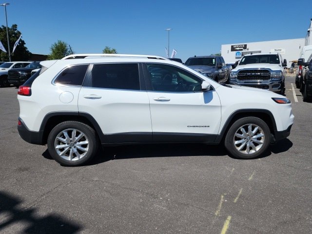 Used 2017 Jeep Cherokee Limited with VIN 1C4PJMDB4HW537106 for sale in Layton, UT