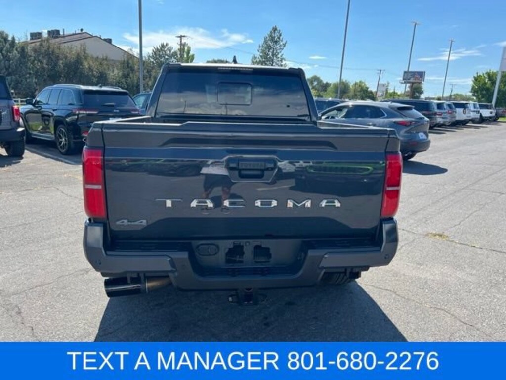Used 2025 Toyota Tacoma 4WD SR5 Truck Double Cab
