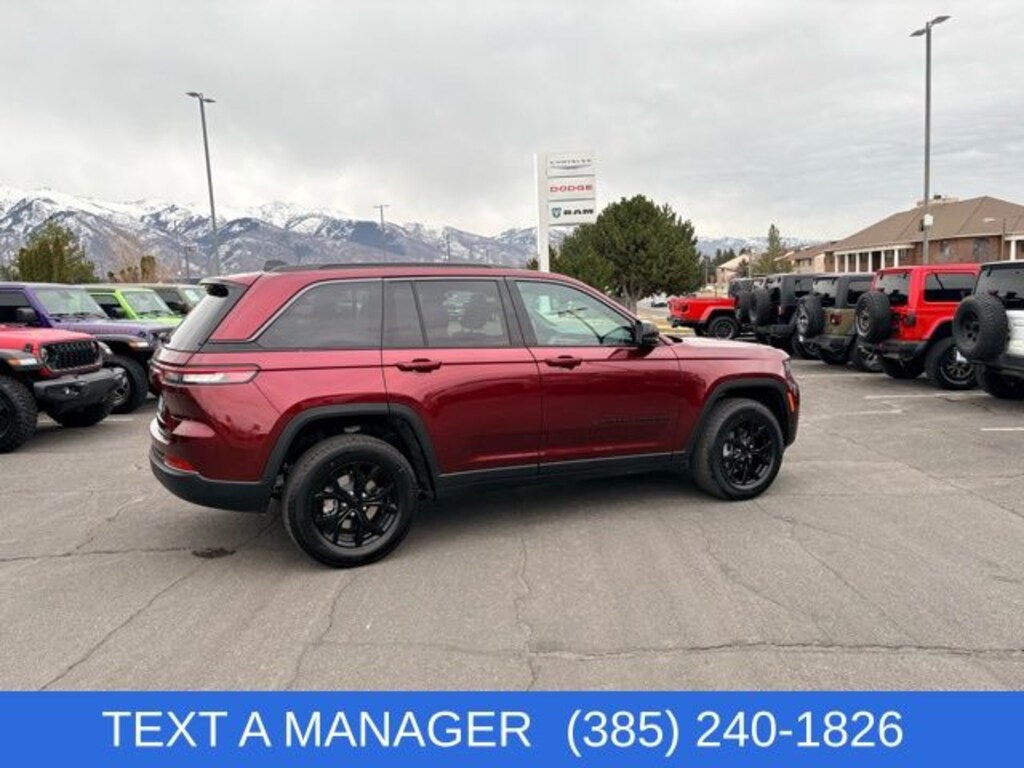 New 2026 Jeep Grand Cherokee LAREDO ALTITUDE 4X4 Sport Utility