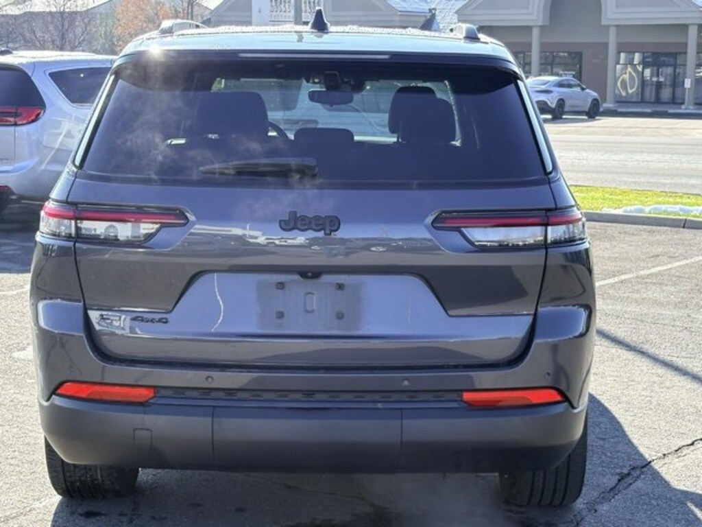 Used 2023 Jeep Grand Cherokee L Altitude SUV