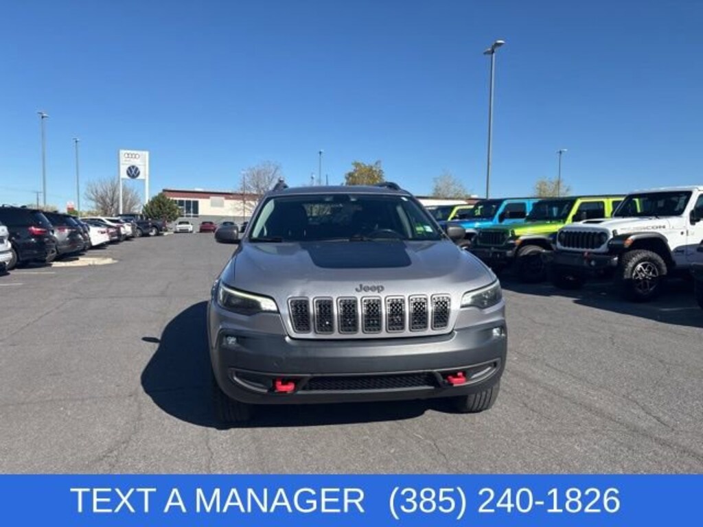 Used 2019 Jeep Cherokee Trailhawk SUV