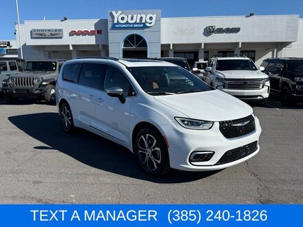 2026 Chrysler Pacifica Pinnacle Passenger Van