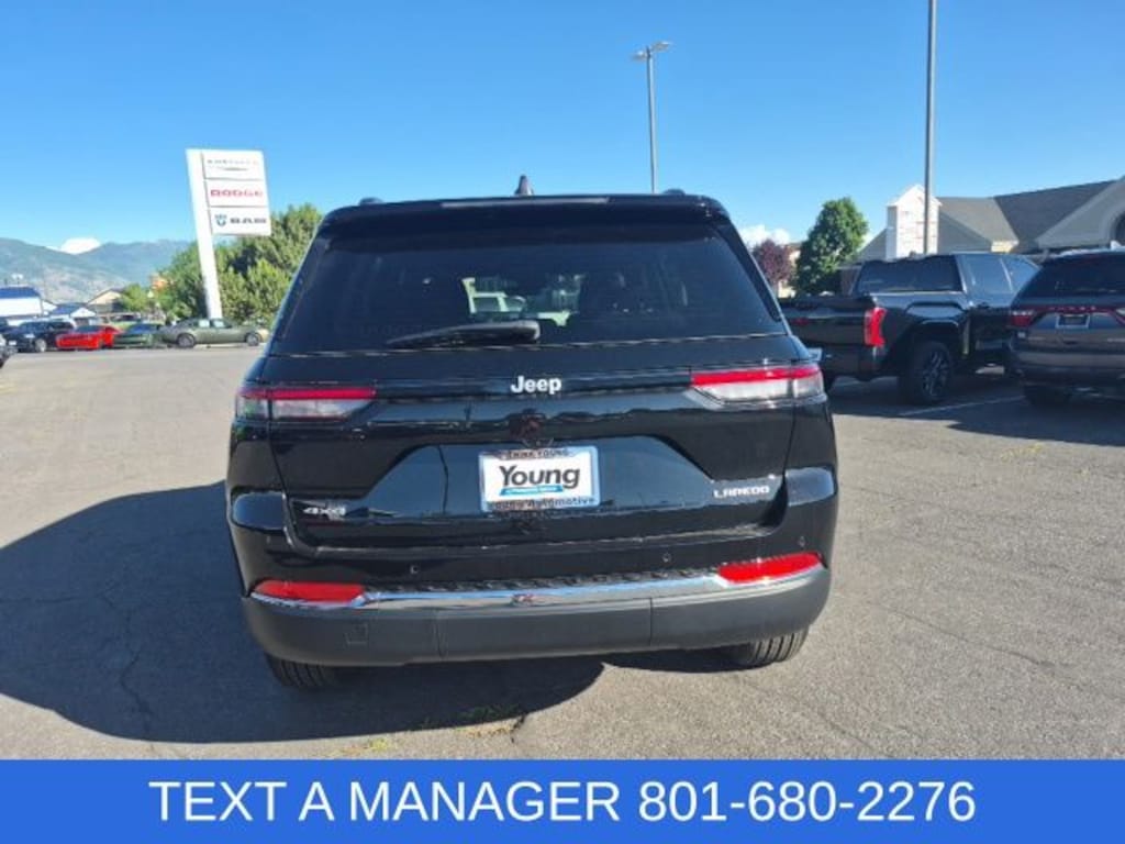 New 2026 Jeep Grand Cherokee Laredo Sport Utility