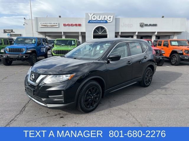 2017 Nissan Rogue S FWD's photo
