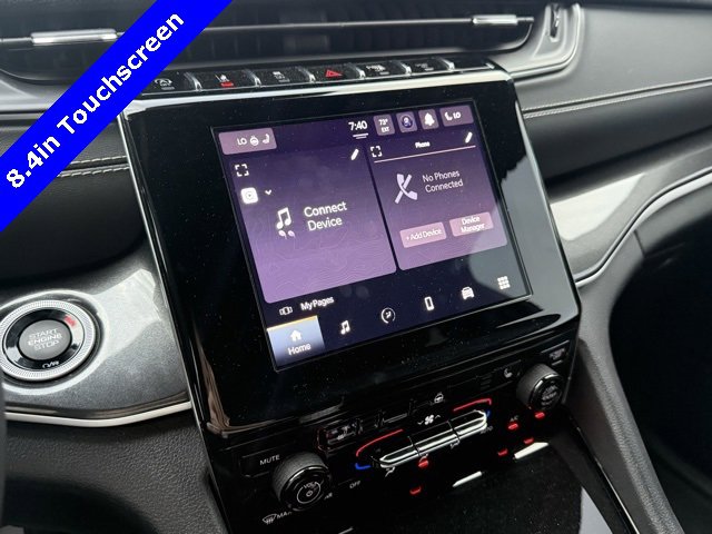 2023 Jeep Grand Cherokee Altitude photo 3