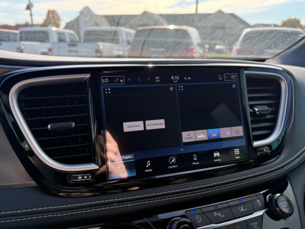 New 2026 Chrysler Pacifica Select Passenger Van