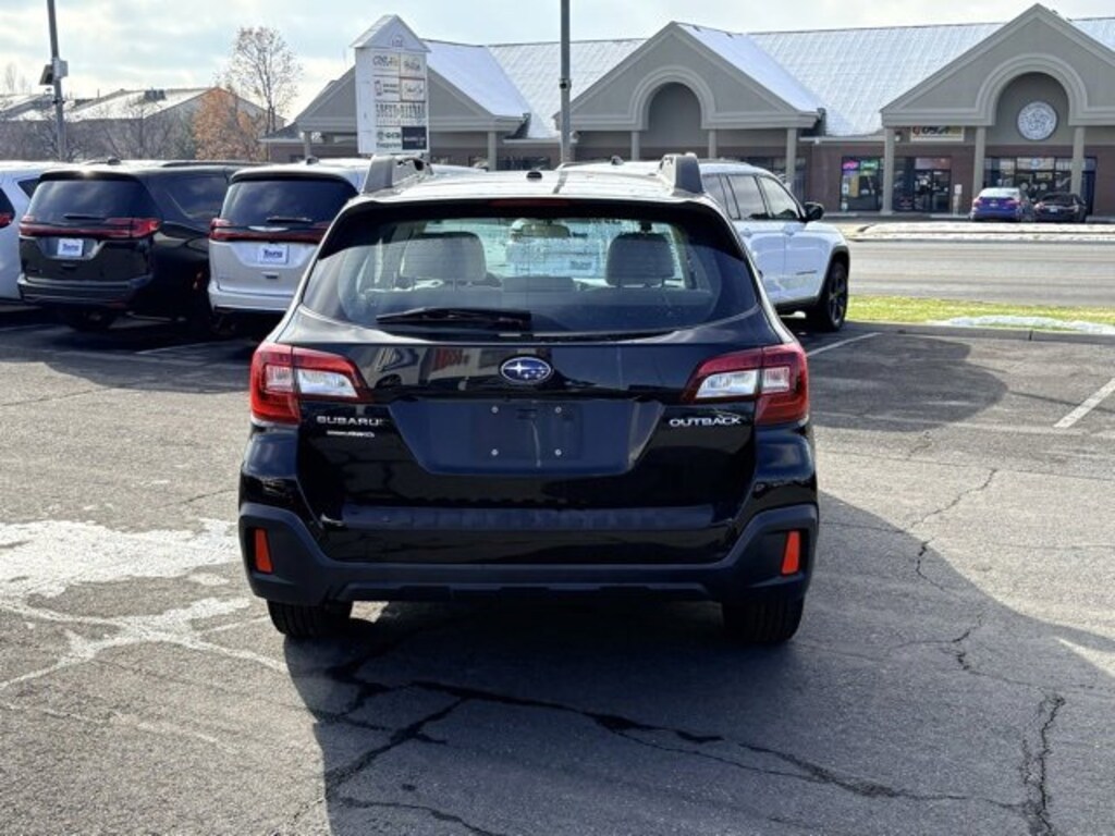 Used 2019 Subaru Outback 2.5i SUV