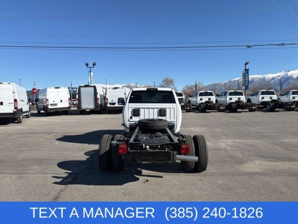 New 2026 Ram 3500 Chassis Cab Tradesman/Big Horn Pickup