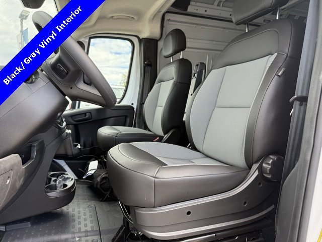 2025 Ram ProMaster 2500 photo 2