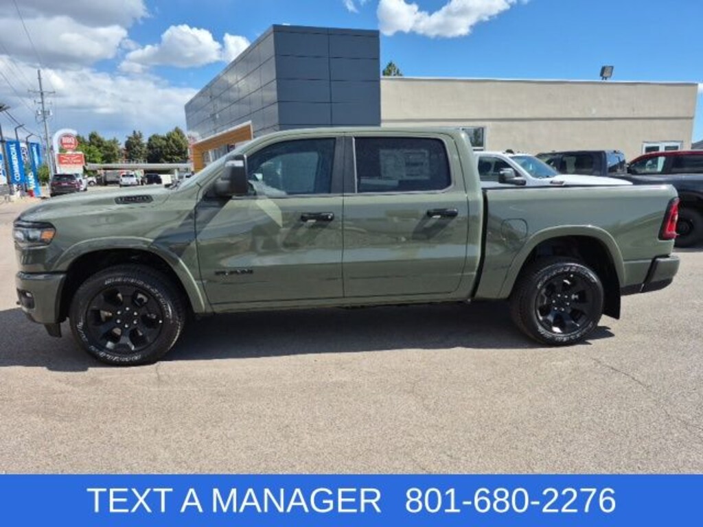New 2026 Ram 1500 BIG HORN CREW CAB 4X4 5'7 BOX Pickup