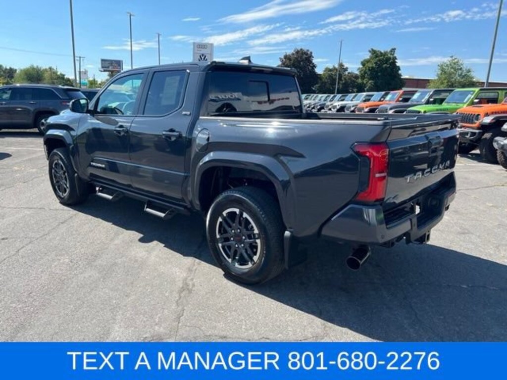 Used 2025 Toyota Tacoma 4WD SR5 Truck Double Cab