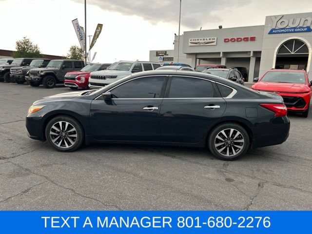 Used 2017 Nissan Altima SV with VIN 1N4AL3AP0HC273237 for sale in Layton, UT