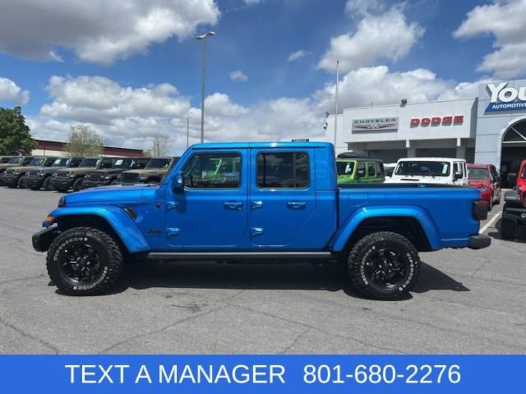 Used 2023 Jeep Gladiator High Altitude Truck Crew Cab