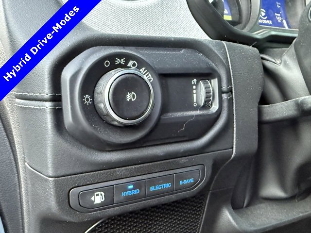 2024 Jeep Wrangler 4xe Sahara photo 4