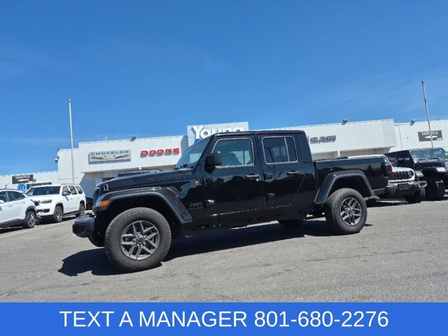 2026 Jeep Gladiator Pickup 