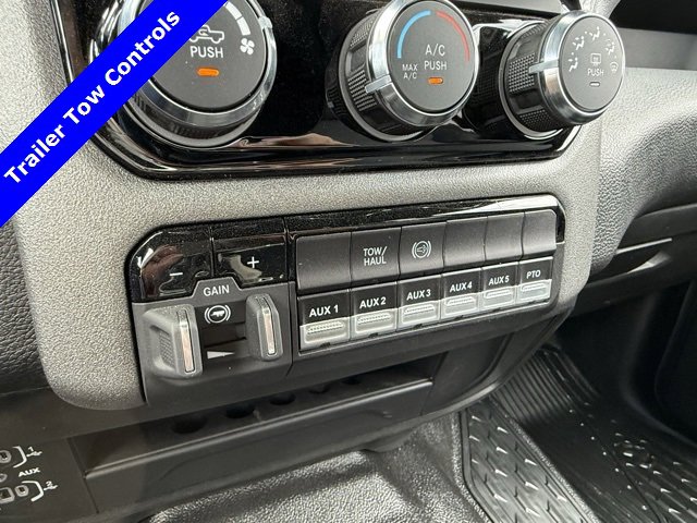 2025 Ram 5500 Tradesman photo 4