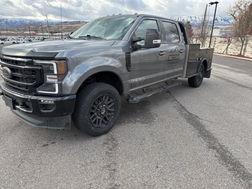 Used 2022 Ford F-350 Lariat Truck Crew Cab