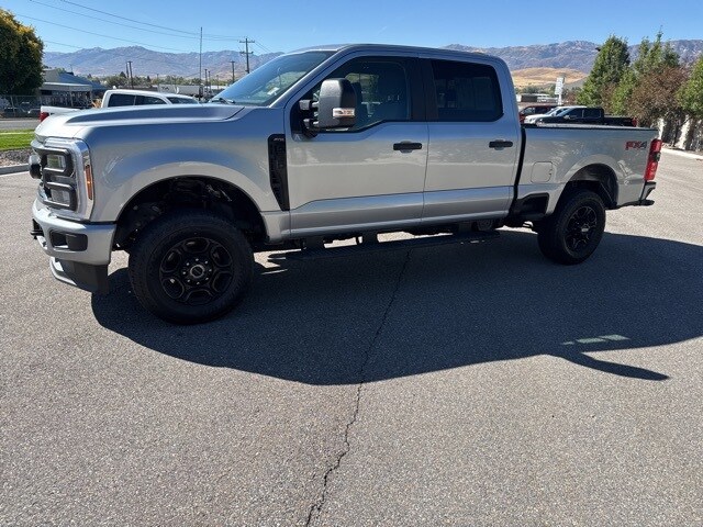 2024 Ford F-350 XL photo 2
