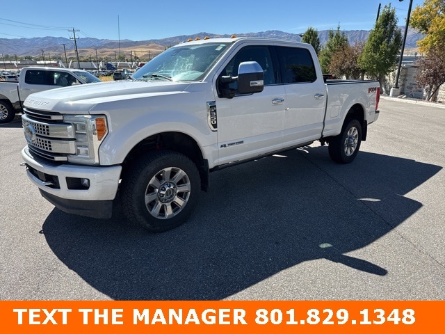 2017 Ford F-350 Platinum photo 2