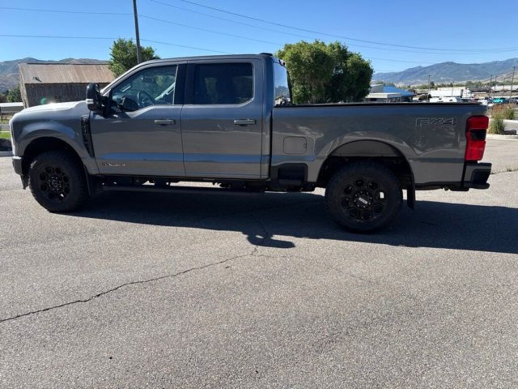 Used 2025 Ford F-350 Lariat Truck Crew Cab