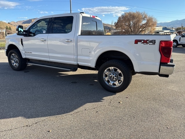 2022 Ford F-350 Lariat photo 4