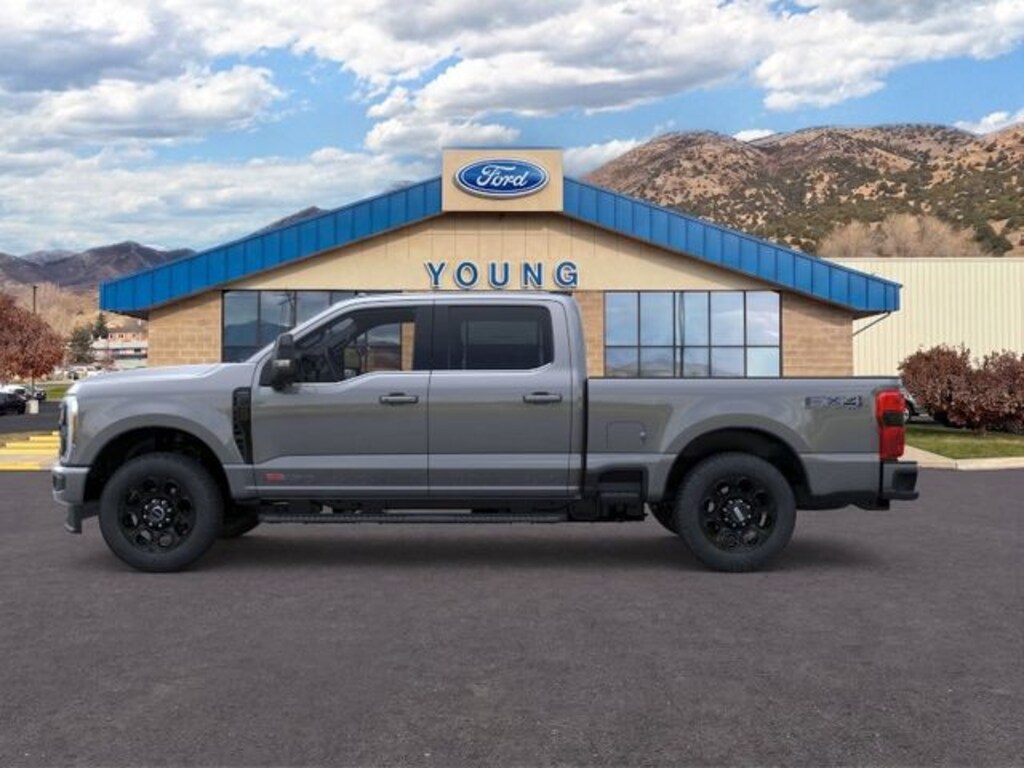 New 2026 Ford F-350 Lariat Truck Crew Cab