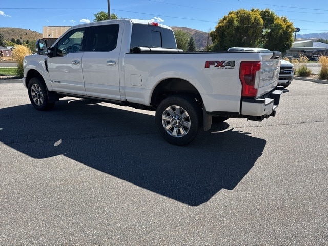 2017 Ford F-350 Platinum photo 4