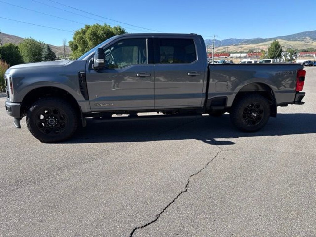 Used 2025 Ford F-350 Lariat Truck Crew Cab
