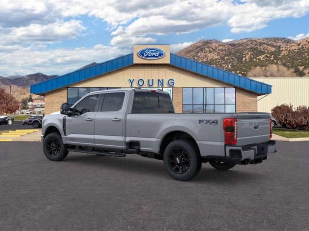 New 2026 Ford F-350 Lariat Truck Crew Cab