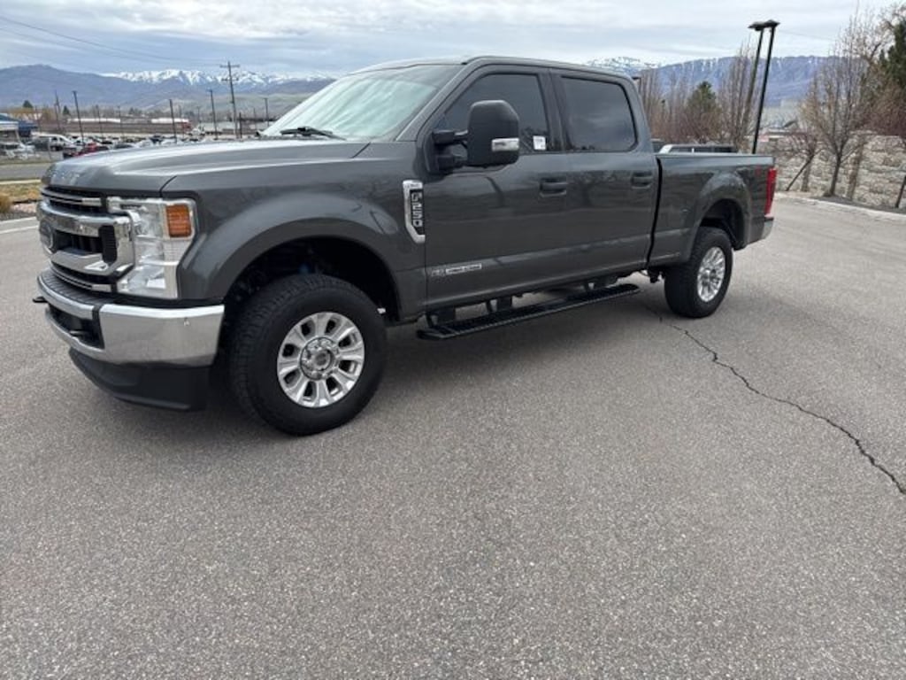 Used 2020 Ford F-250 XLT Truck Crew Cab