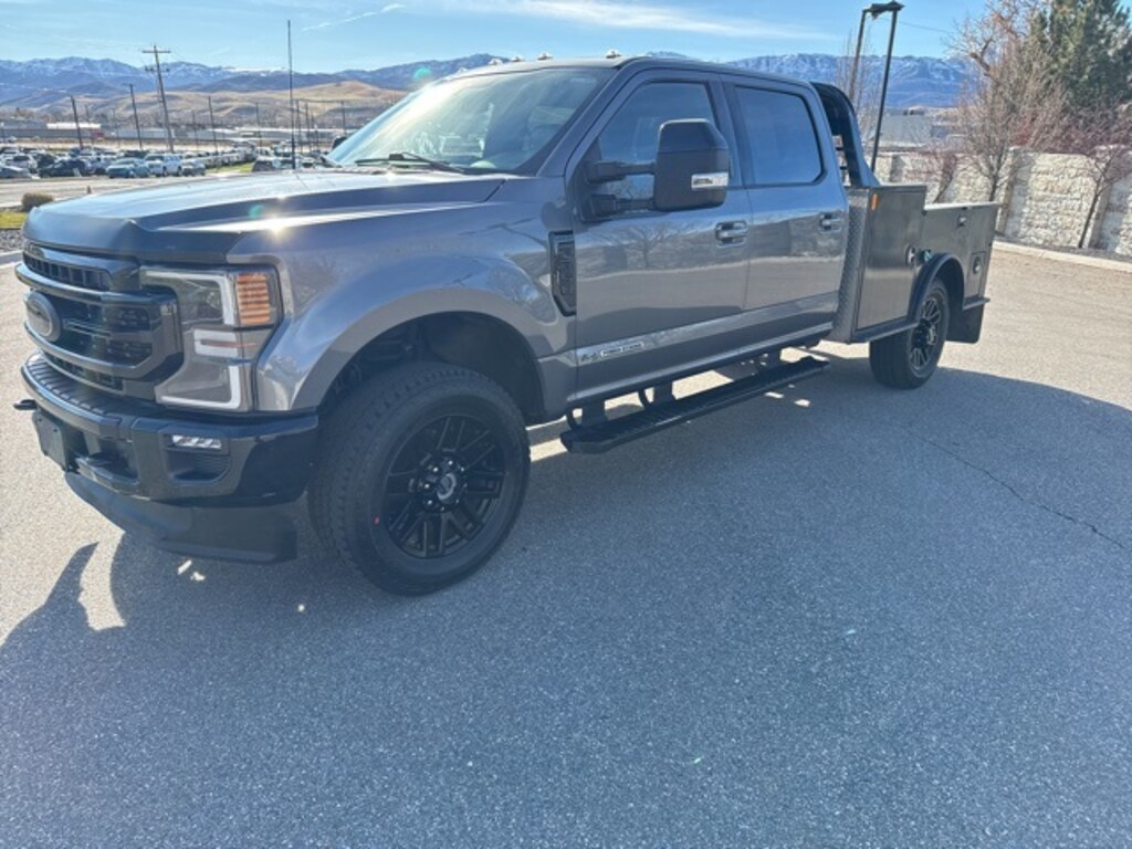 Used 2022 Ford F-350 Lariat Truck Crew Cab