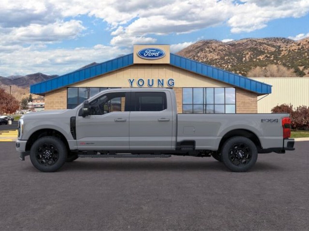 New 2026 Ford F-350 Lariat Truck Crew Cab