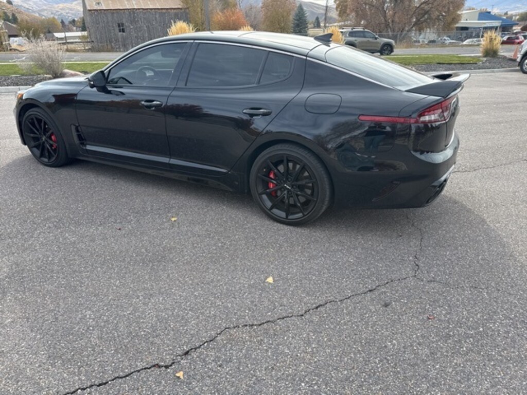 Used 2022 Kia Stinger GT2 Sedan