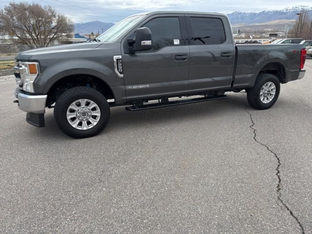 Used 2020 Ford F-250 XLT Truck Crew Cab