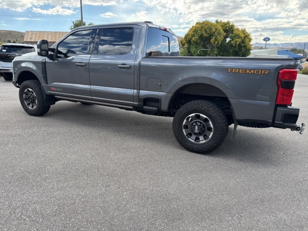 Used 2023 Ford F-350 Lariat Truck Crew Cab