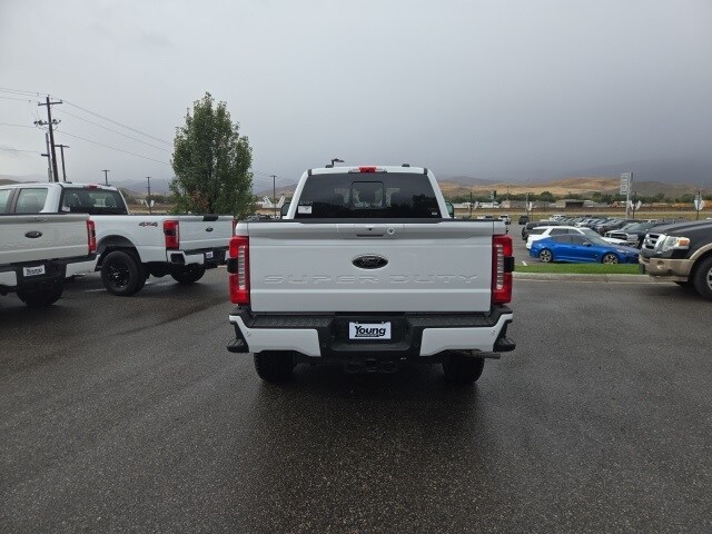 2026 Ford F-250 Lariat photo 3